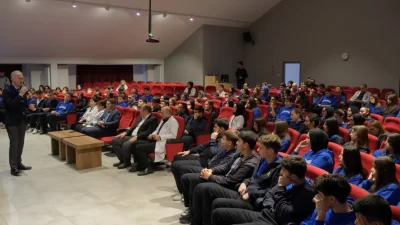 Bursa İnegöl Belediye Başkanı Alper Taban, Genç Bakış buluşmaları kapsamında