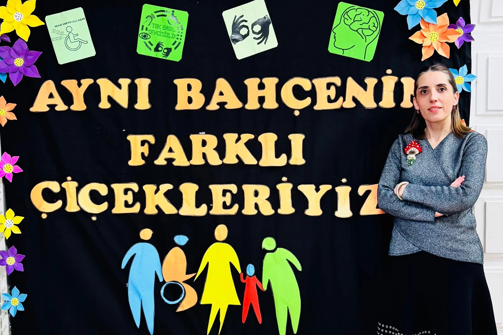 Bursa’da düzenlenen Dünya Engelliler Günü etkinliğinde özel eğitim uzmanları ve
