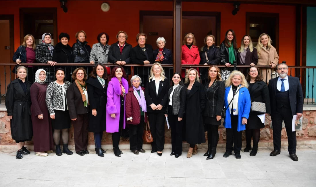 Türk kadınına seçme ve seçilme hakkı verilmesinin yıl dönümü etkinlikleri