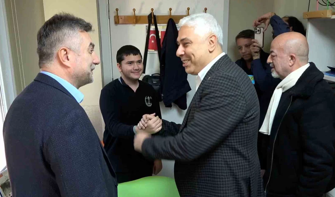 AK Parti MKYK Üyesi Barış Özerol ve İçişleri Bakan Müşaviri