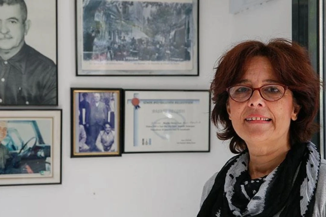 İzmir Bornova’nın sevilen muhtarı Ayşe Müjgan Pakyürek, kanser tedavisi gördüğü