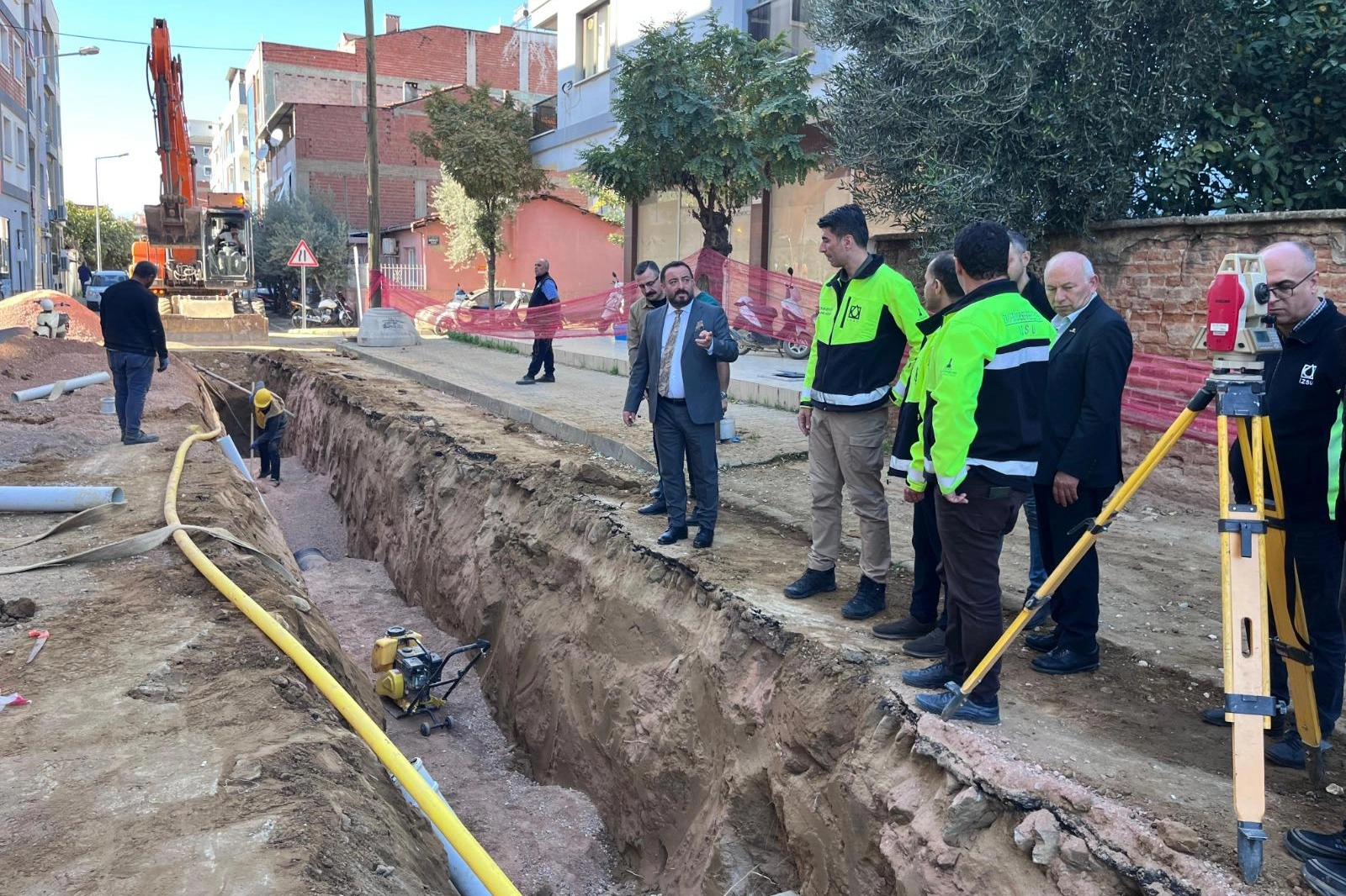 İzmir Büyükşehir Belediyesi’nin Ödemiş’te yaşanan su taşkınlarını önlemek ve ilçeyi