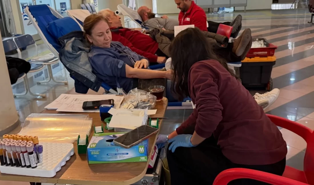 Kocaeli’de Gölcük Belediyesi, kan stoklarına takviye sağlamak amacıyla Türk Kızılay’ı