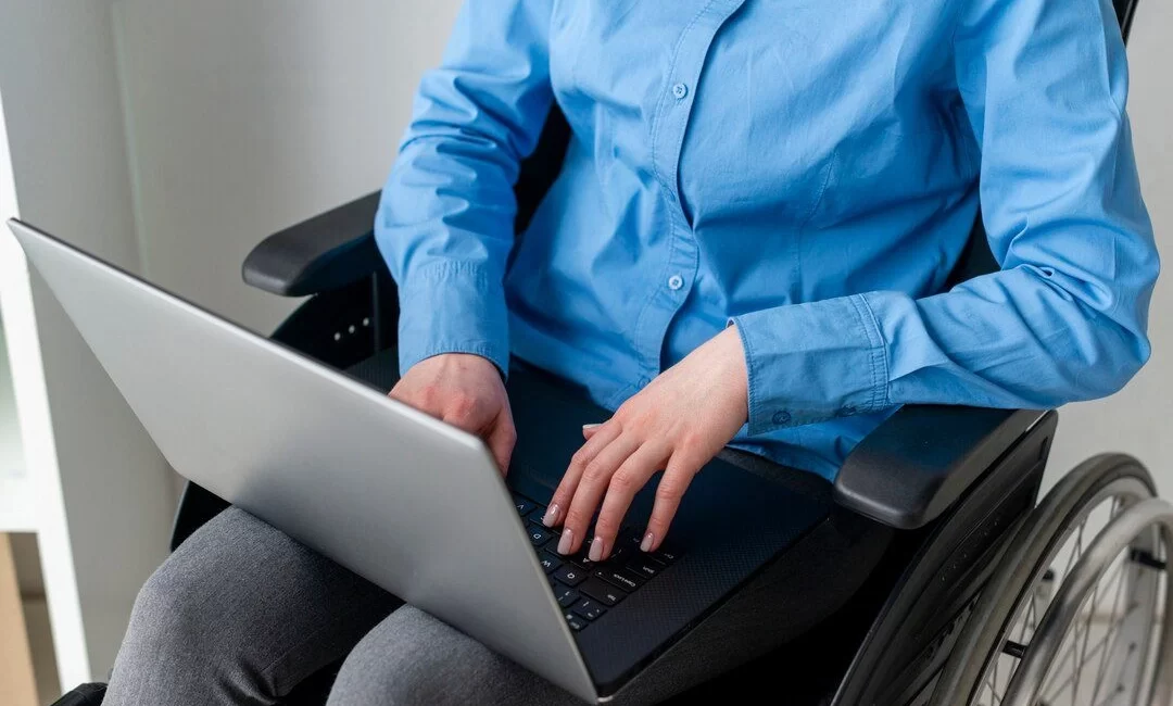 Kocaeli Büyükşehir Belediyesi, engelli bireylerin online hizmetlere 7/24 engelsiz erişimini