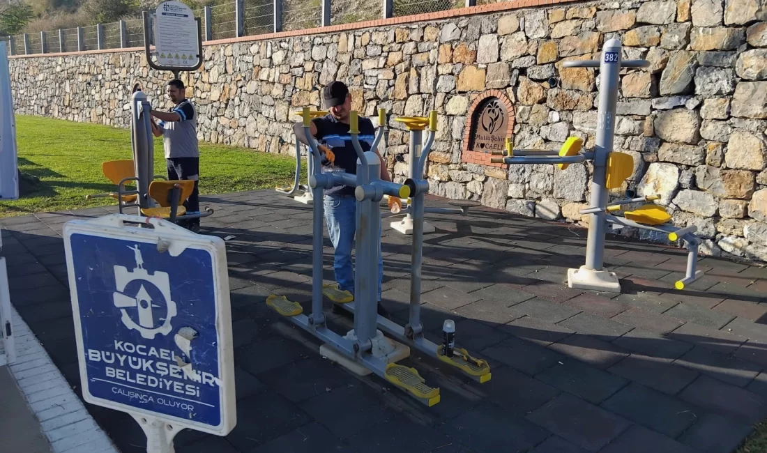 Kocaeli Büyükşehir Belediyesi, Darıca Millet Bahçesi’nde bulunan çocuk oyun alanları