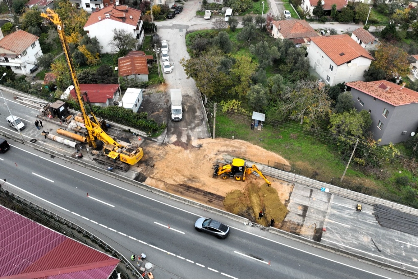 Kocaeli Büyükşehir Belediyesi, kent genelinde yaya ve araç güvenliği için