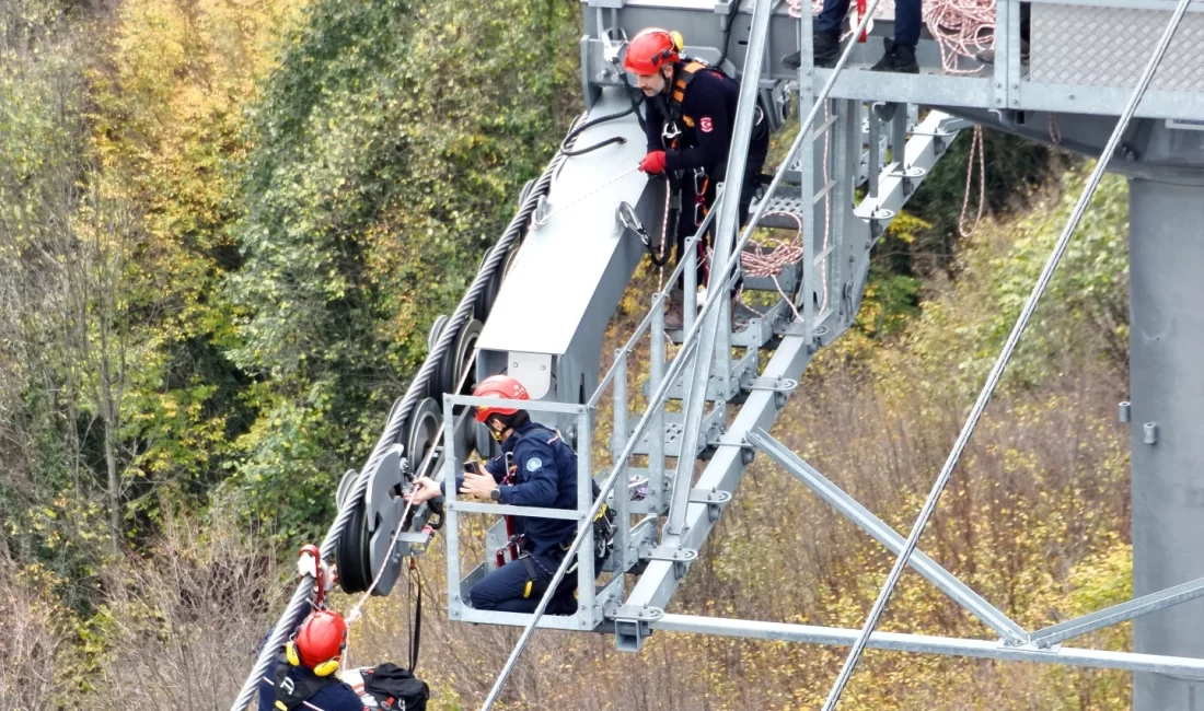 Kocaeli Büyükşehir Belediyesi iştiraki UlaşımPark tarafından işletilen Kartepe Teleferik hattında