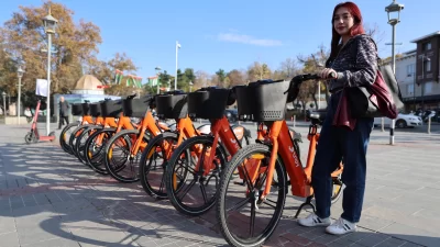 Konya Büyükşehir Belediye Başkanı Uğur İbrahim Altay, şehir içi bisiklet