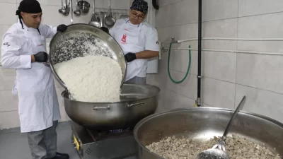 Manisa’da Şehzadeler Belediye Başkanı Gülşah Durbaş, belediyenin aşevi çalışmalarıyla 2025