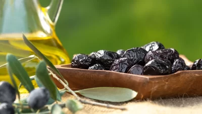 Zeytin alım kampanyasına yönelik ürün alımlarına Ekim ayında başlayan Marmarabirlik,