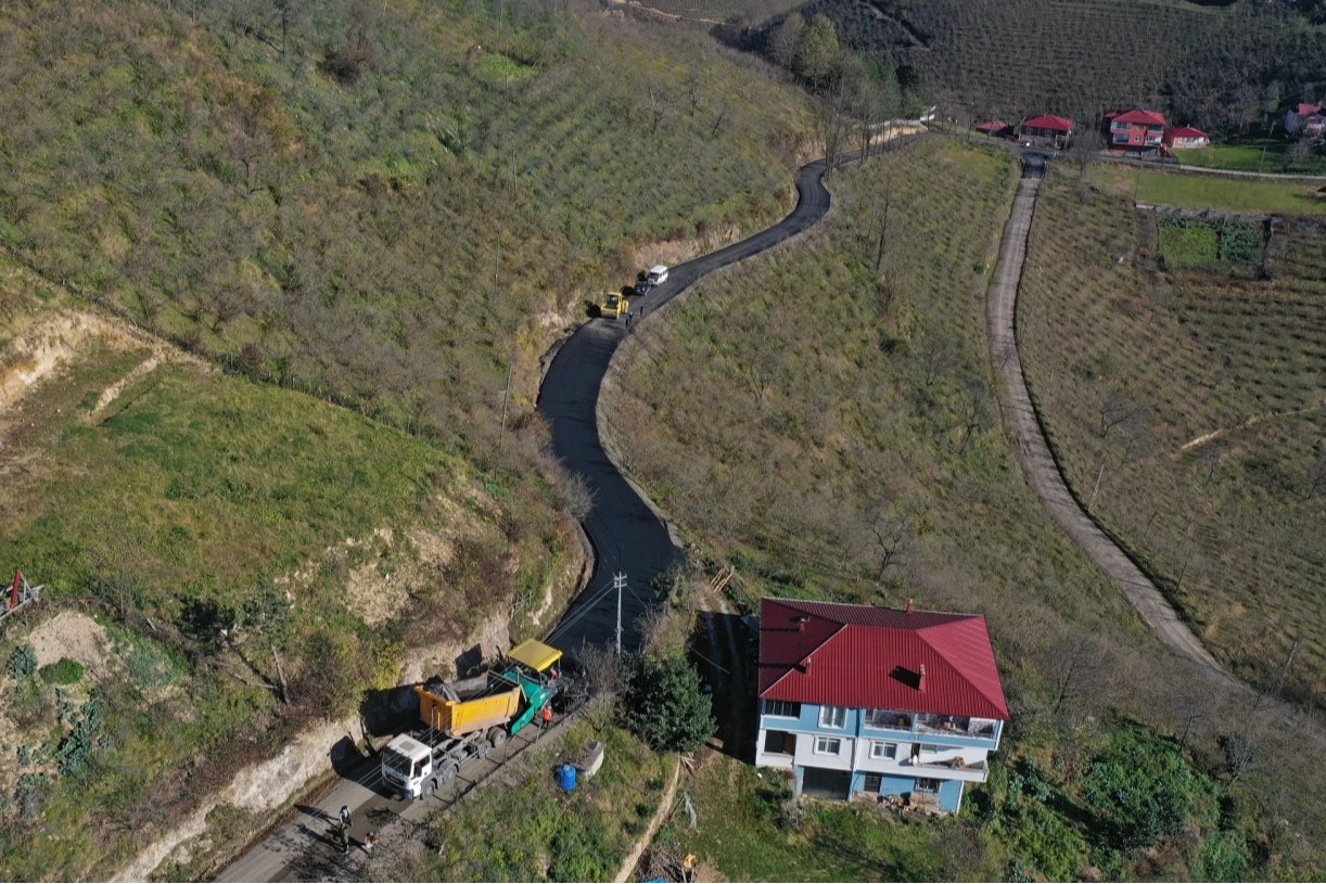 Türkiye’nin kırsal yol ağı en geniş ili Ordu’da hayata geçirdiği