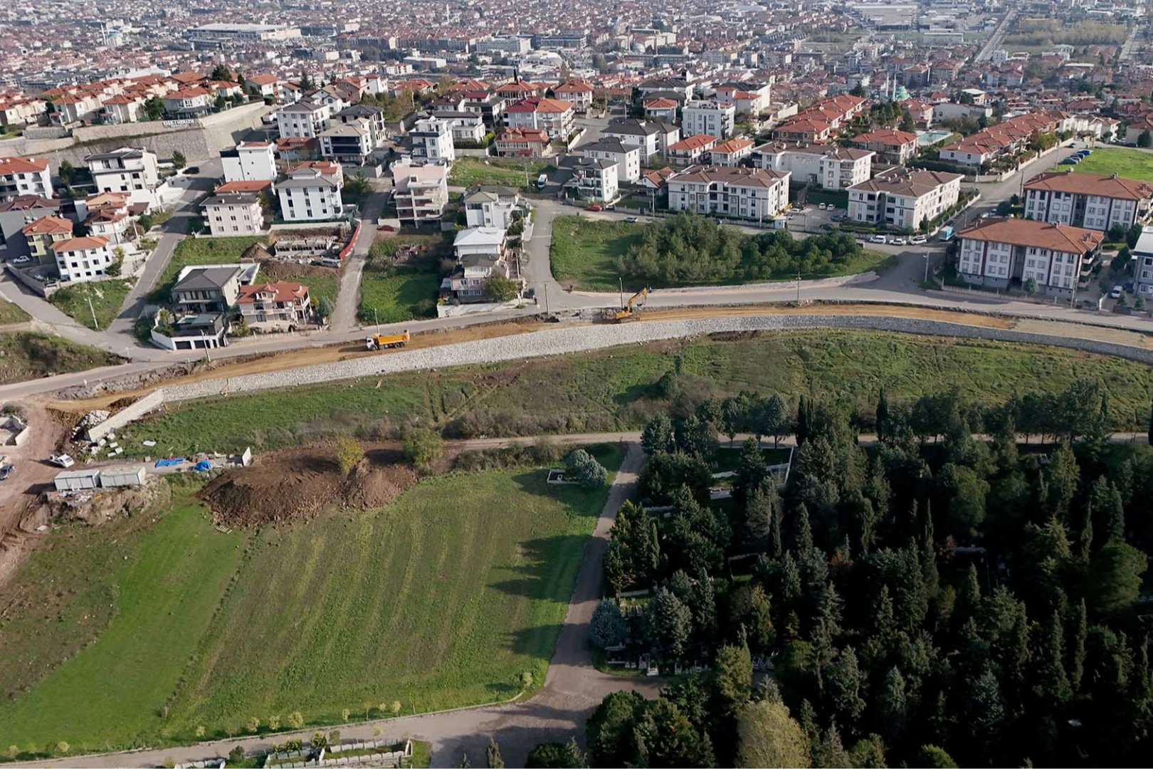 Sakarya Büyükşehir Belediyesi, şehrin ulaşım altyapısını geliştirmek için yeni projeler