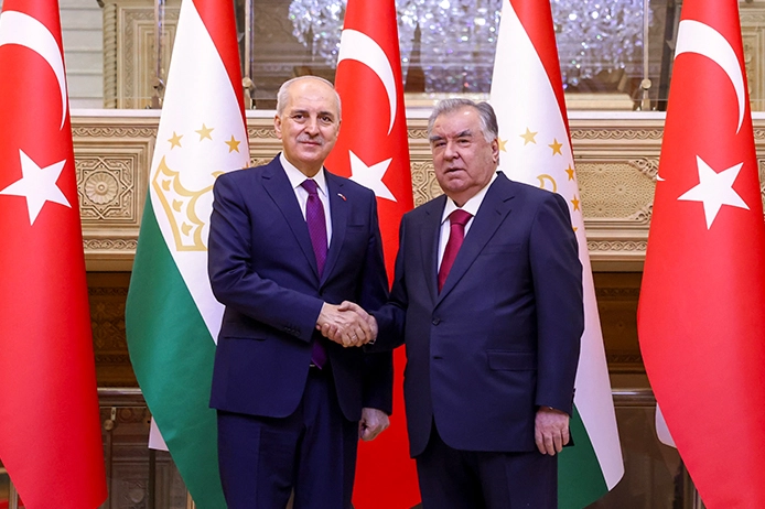 TBMM Başkanı Numan Kurtulmuş, resmi temaslar için gittiği Tacikistan’ın başkenti