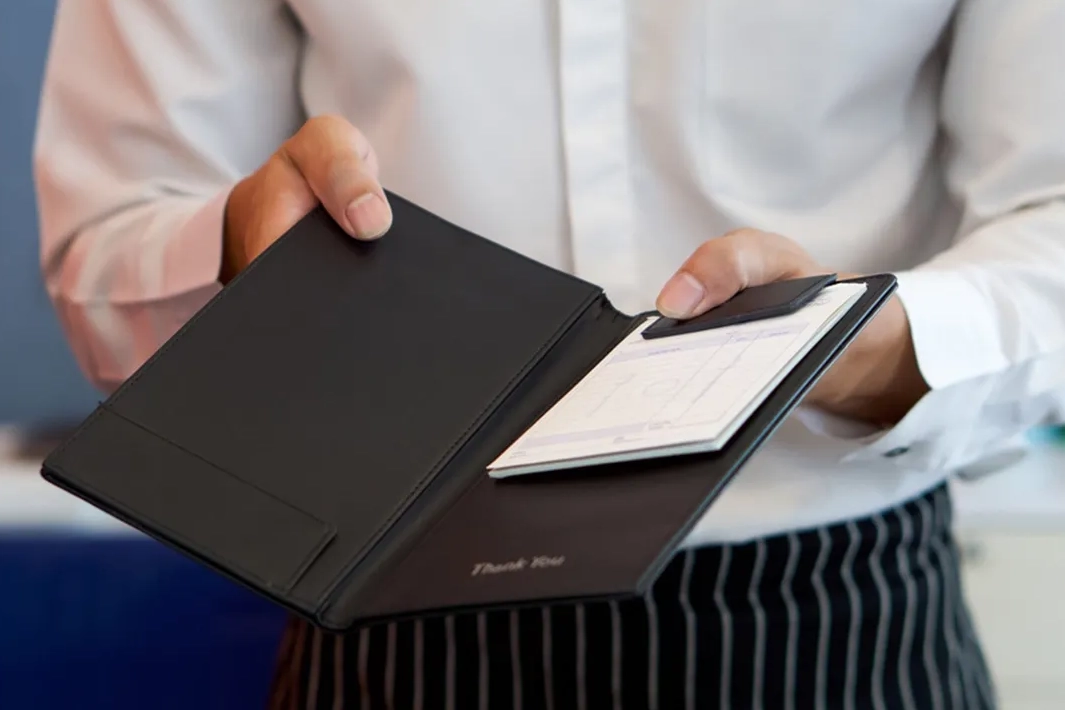 Turizm Restoran Yatırımcıları ve Gastronomi İşletmeleri Derneği (TURYİD), “servis ücreti”