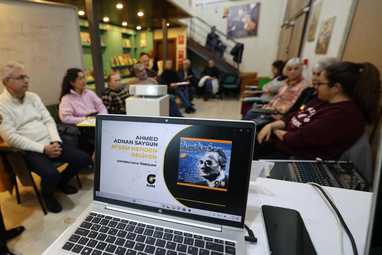 İzmir Büyükşehir Belediyesi Ahmed Adnan Saygun Sanat Merkezi (AASSM), adını