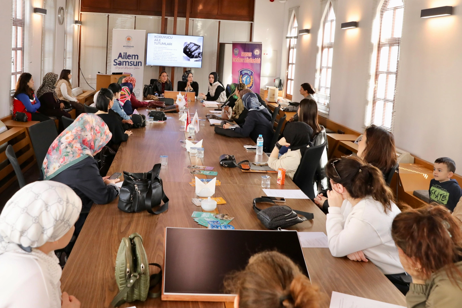 Güçlü bir aile yapısı ve sağlıklı bir toplum oluşturma hedefiyle