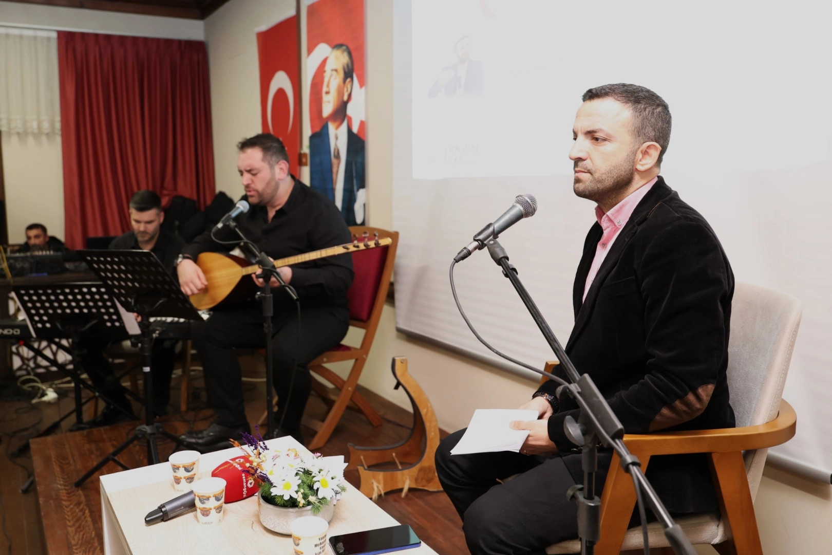 Kadın ağzıyla söylenen, kadın konulu ve kadının duygularını yansıtan Anadolu