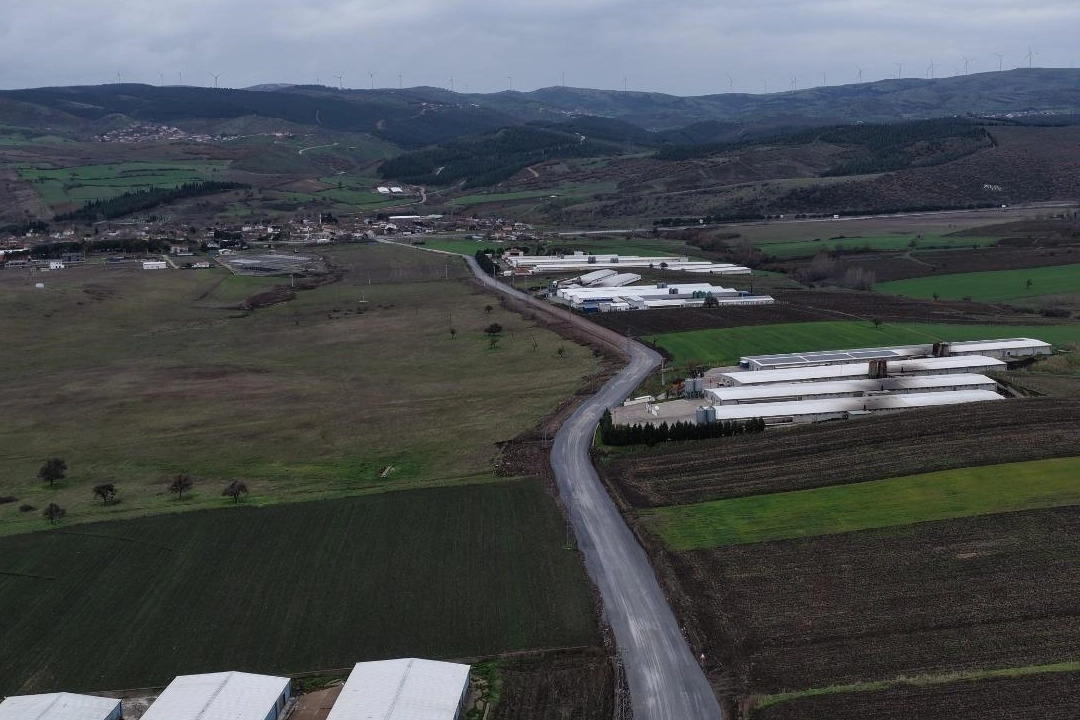 Balıkesir Büyükşehir Belediye Başkanı Ahmet Akın’ın vizyonuyla yenilenen yollar vatandaşlara