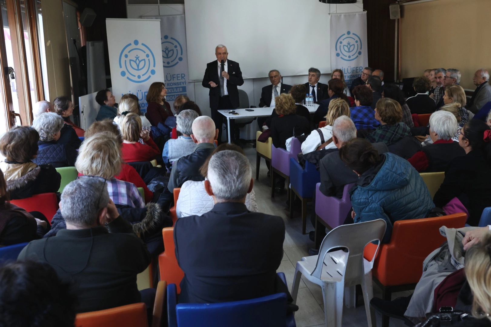 Bursa’da Nilüfer Belediye Başkanı Şadi Özdemir, Nilüfer Kent Konseyi Emekliler