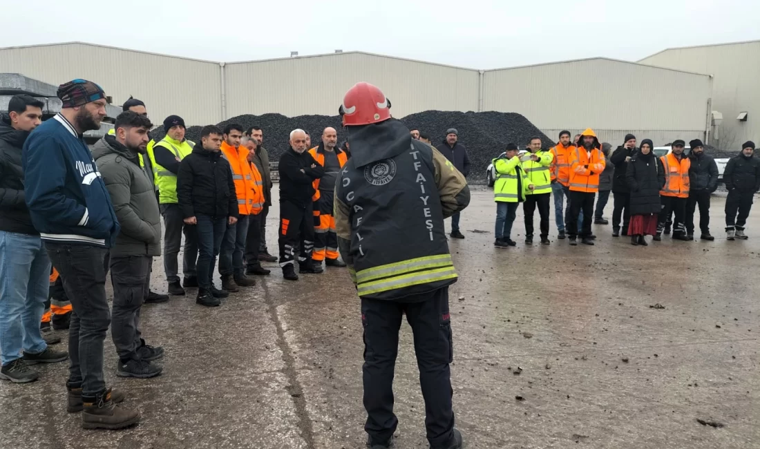 Kocaeli Büyükşehir Belediyesi İtfaiye Dairesi Başkanlığı, yangın eğitimleriyle kamu kurum