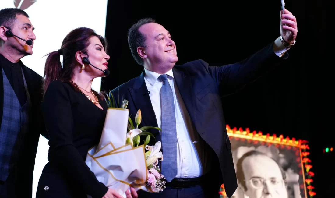 Manisa Büyükşehir Belediye Başkanı Besim Dutlulu, usta gazeteci Uğur Mumcu’nun