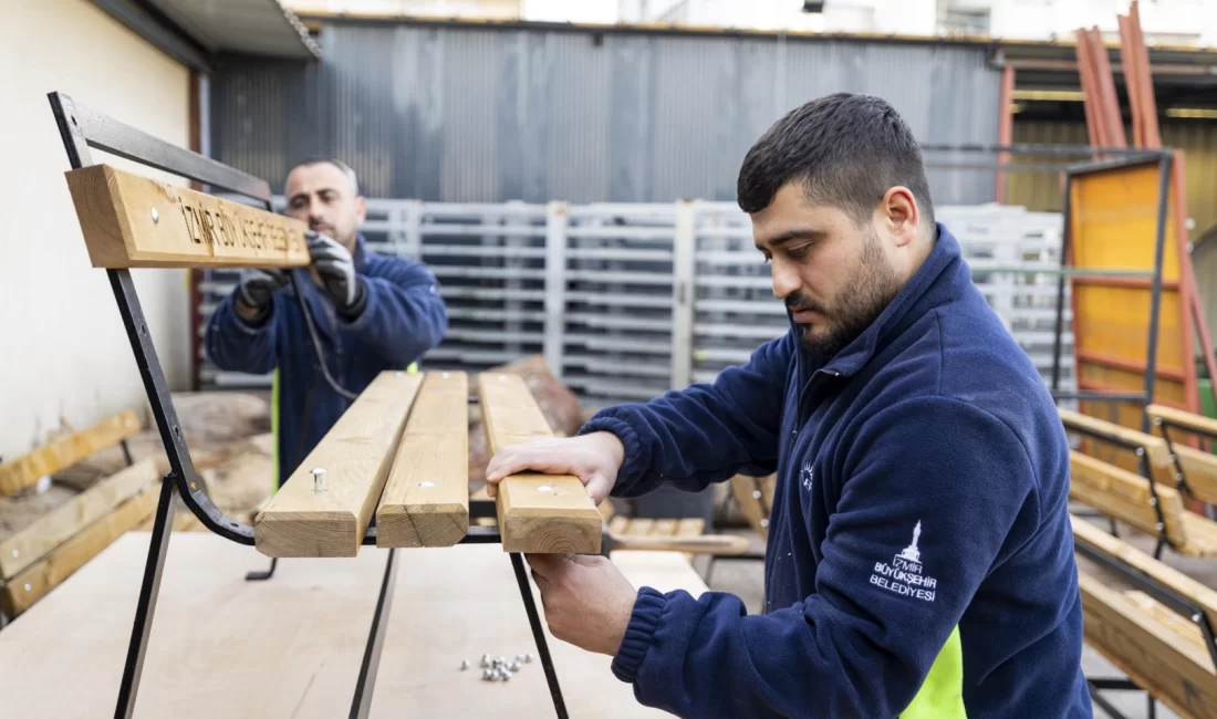 İzmir Büyükşehir Belediyesi, kentin yeni nesil çöp potalarından oturma gruplarına,