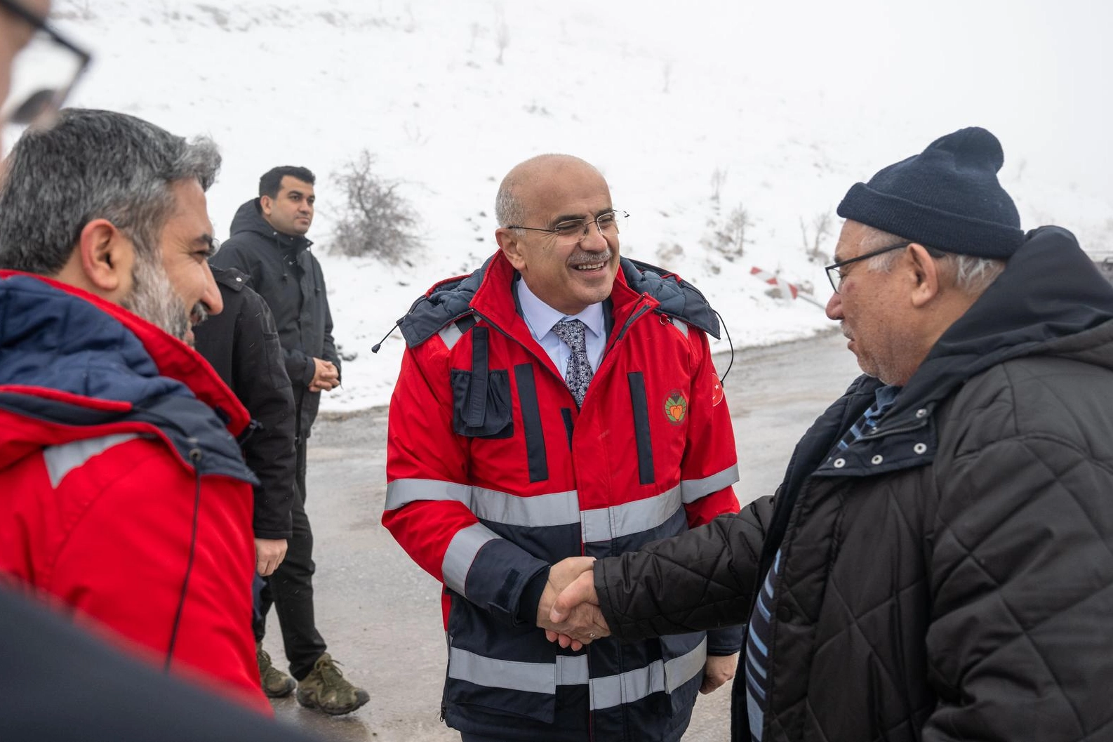 Malatya Büyükşehir Belediye Başkanı Sami Er, kentte etkili olan kar