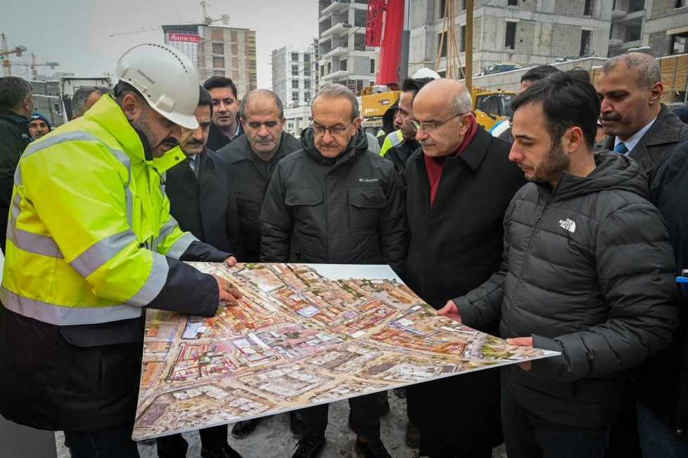 Malatya Büyükşehir Belediye Başkanı Sami Er, Malatya’da ciddi bir altyapı