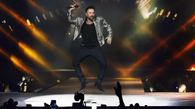 Megastar Tarkan tüm İstanbul’u kasıp kavuran konser serisinin dördüncü gecesi