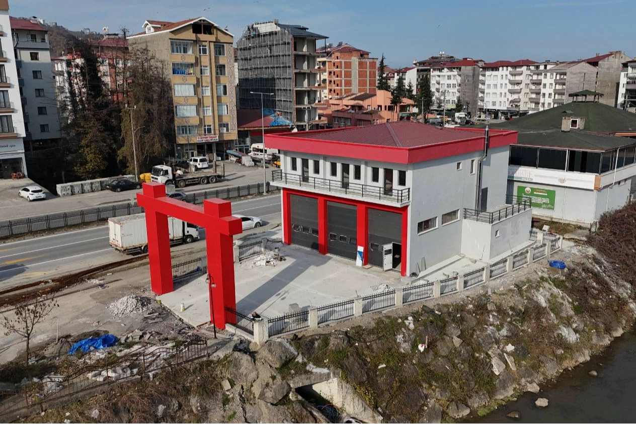 Trabzon Büyükşehir Belediyesi, ilçelerde itfaiye hizmetlerinin daha etkin ve hızlı