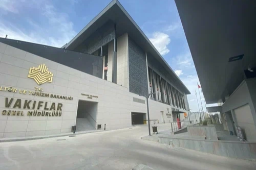 Vakıflar Kanunu’nda yapılan değişiklikle, mazbut vakıflara ait taşınmazları kullanan kiracılar