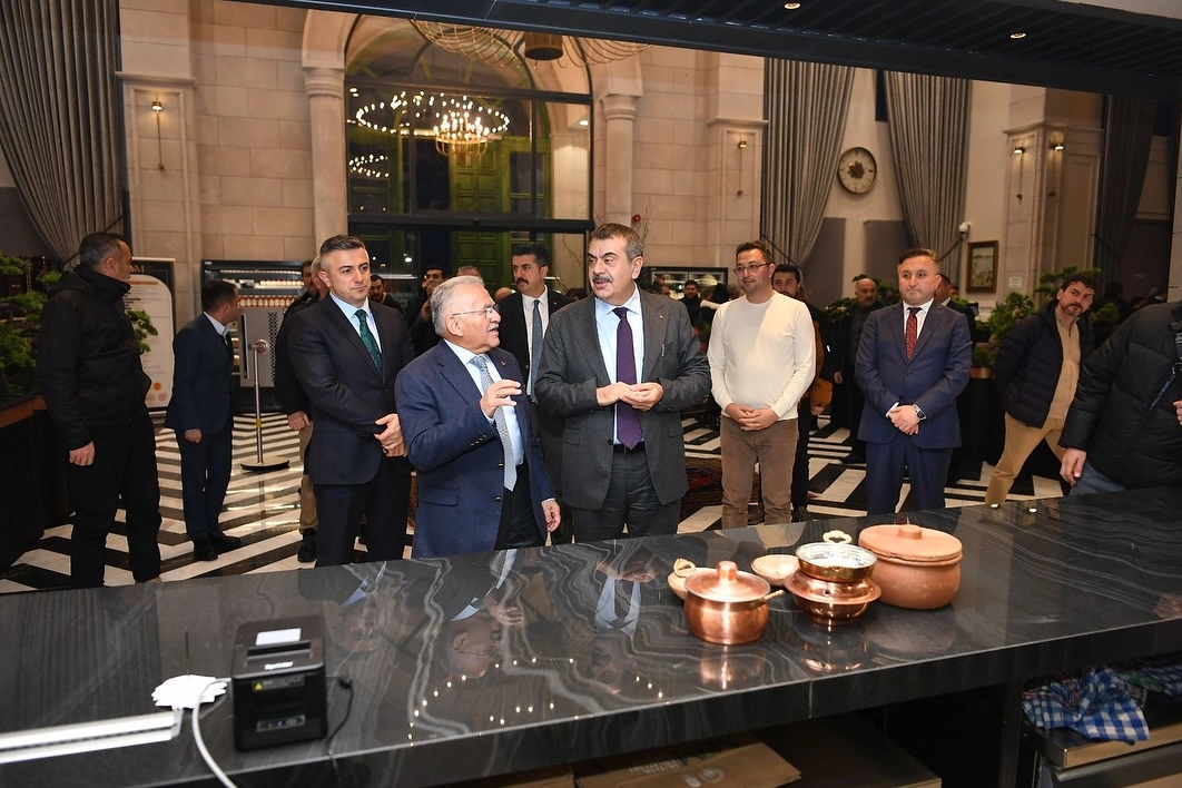 Milli Eğitim Bakanı Yusuf Tekin, Kayseri Büyükşehir Belediye Başkanı Dr.